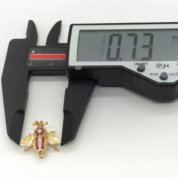 Stunning Natural Ruby and Diamonds on 14k Brooch Pin - Picture 8 of 8